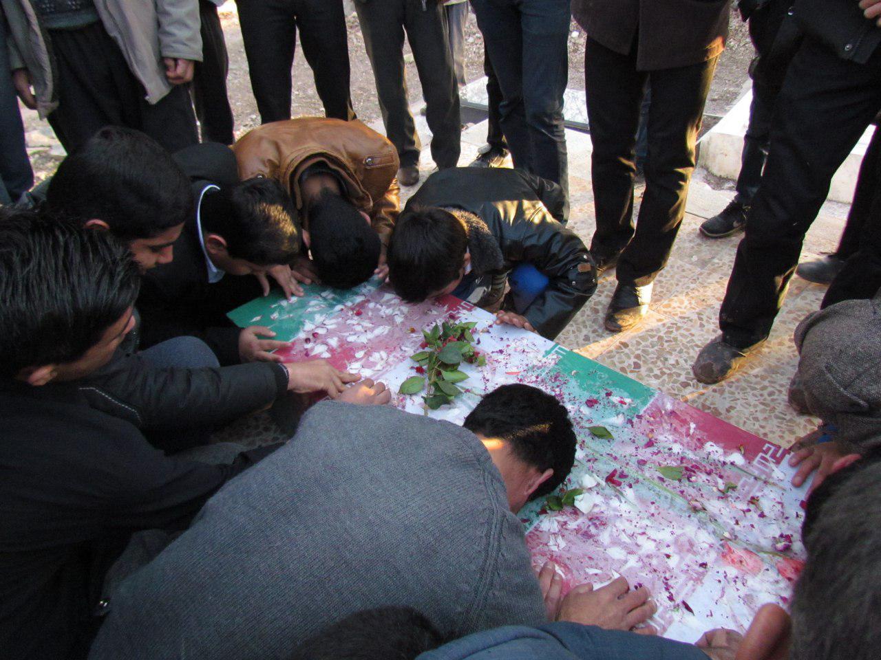 سه شهید شناسایی شده درجمع شهدا گمنام کرمان