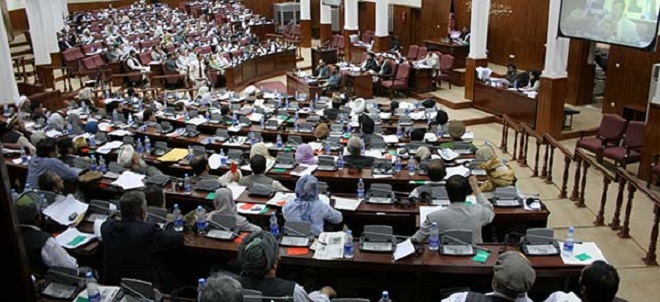 مخالفت پارلمان با اصلاحات رئیس جمهور برای استخدام دولتی با آزمون کنکور