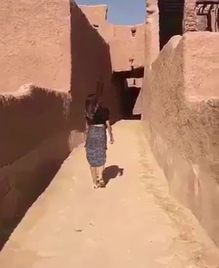 سنت شکنی زن سعودی در کشف حجاب+عکس