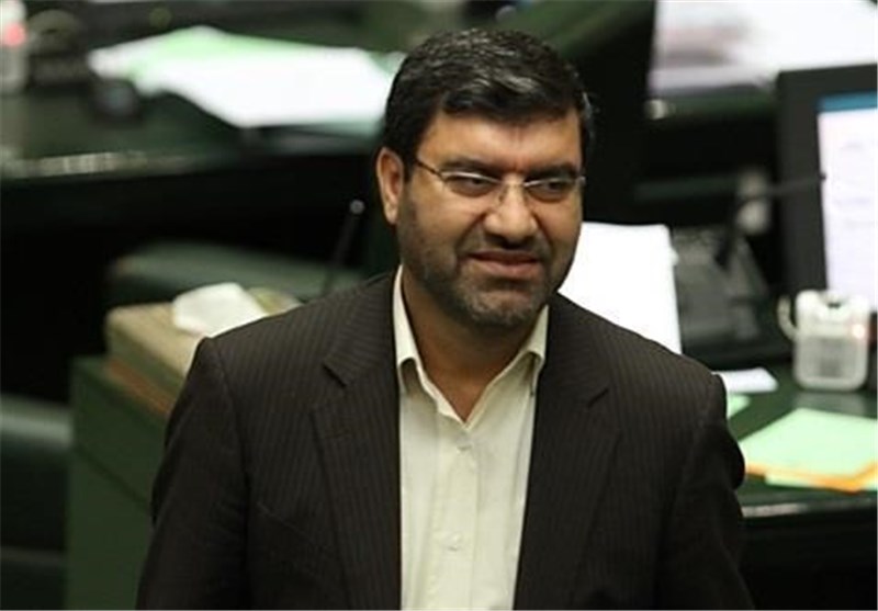 هیئت رئیسه به اهانت فرمانده انتظامی استان فارس به نمایندگان رسیدگی کند