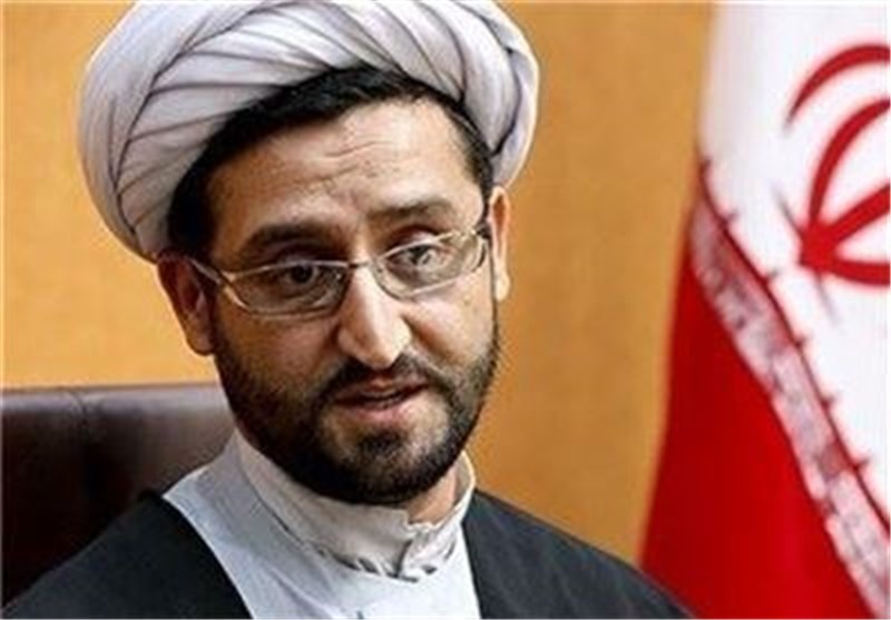 فومنی
