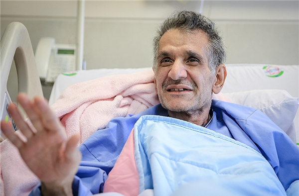 بستنی خریدن پوتین از دستفروش/ خطر انقراض در کمین روباه ترکمنی/ سخنرانی سردار سلیمانی درباره جنایات داعش/ درخواست مردم پارس آباد برای اعدام قاتل آتنا +فیلم و صوت