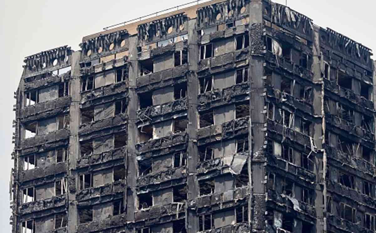 بازماندگان حادثه آتش سوزی برج &laquo;گرنفل&raquo; لندن از هتل بیرون انداخته شدند