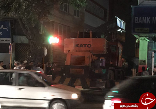 سقوط کامیون کمپرسی حادثه ساز شد