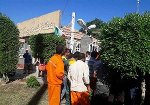 تجمع کارگران شهرداری منطقه 2 آبادان در اعتراض به پرداخت نشدن حقوق خود