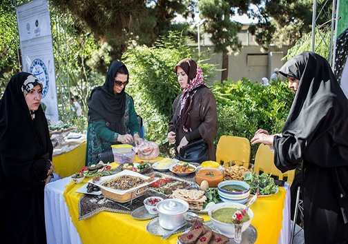 برگزاری جشنواره خیریه غذا در لرستان