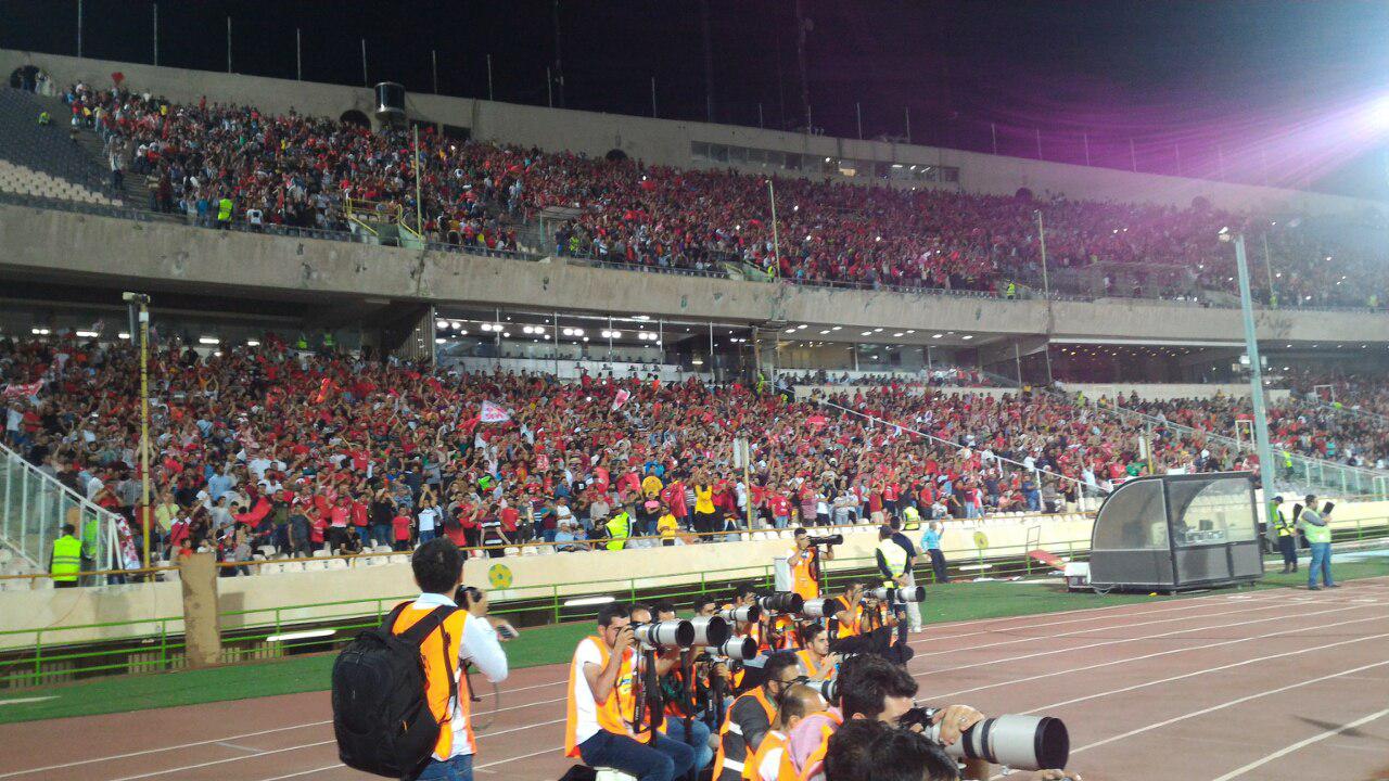 تا پایان نیمه نخست؛ پرسپولیس 1 - نفت تهران 0 + حاشیه ها تا پایان نیمه نخست؛ پرسپولیس 1 - نفت تهران 0 + حاشیه ها