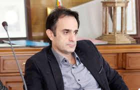چراغ سبز دكتر نوروزى به منصوريان