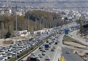 ترافیک نیمه سنگین در آزاد راه کرج - قزوین