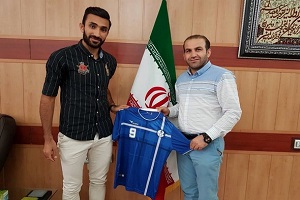 هافبک فولاد به استقلال خوزستان پیوست