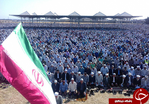 نماز بندگی گلستانی ها به شکرانه عید فطر +تصاویر