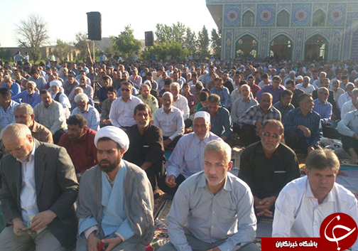 نماز بندگی گلستانی ها به شکرانه عید فطر +تصاویر