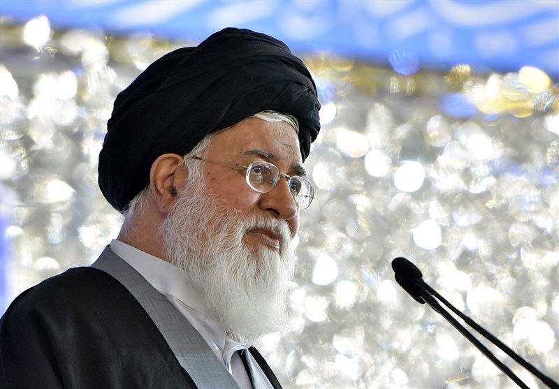 کسی به فکر شادی جوانان نیست /  نباید نسبت به بی حجابی بی‌تفاوت باشیم