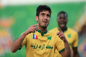 پیوستن زلیکانی به فولاد