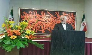 مقاومت، خواست و اراده مردم ایران قدرت های جهانی را به پای میز مذاکره آورد