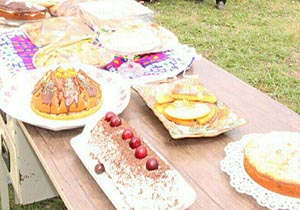 جشن کیک و نان محلی در رودسر برگزارشد