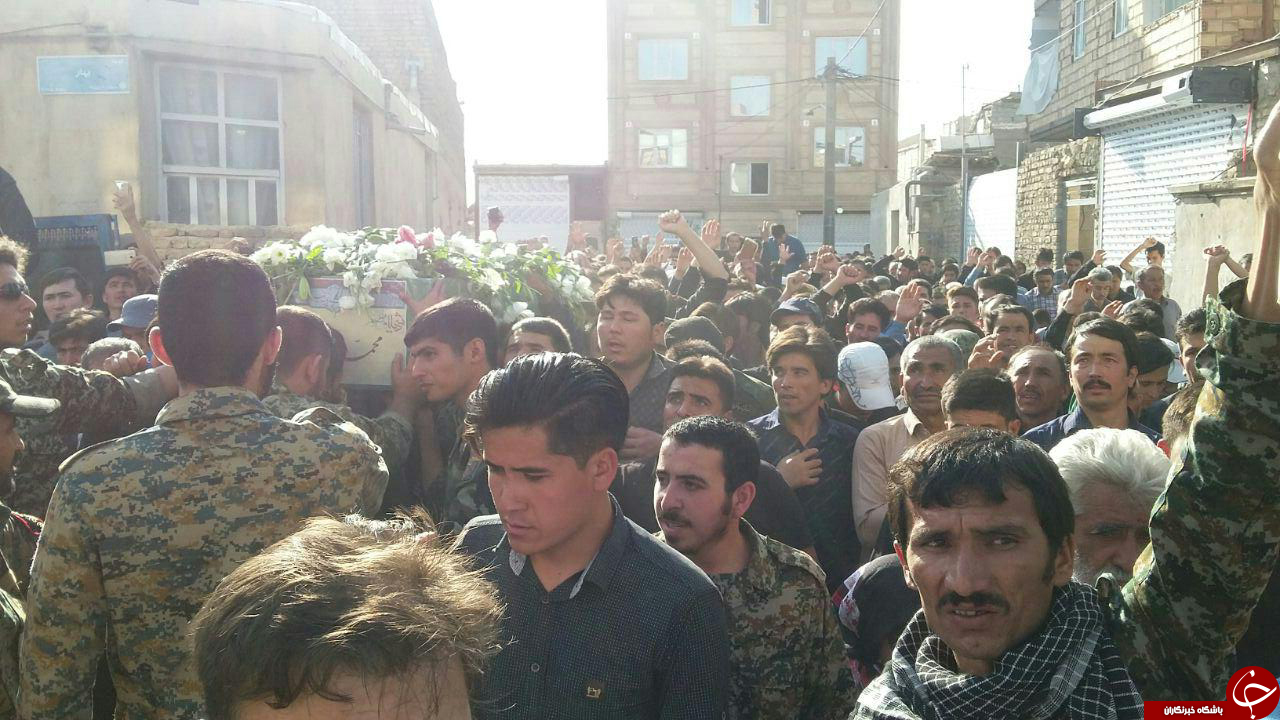 پیکر &laquo;محمد رضایی&raquo; از شهدای مدافع حرم تشییع شد + عکس