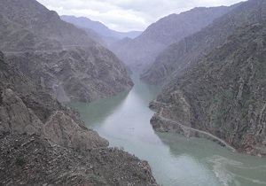هفت درصد از پتانسیل آب سطحی کشور در استان کرمانشاه جاری است