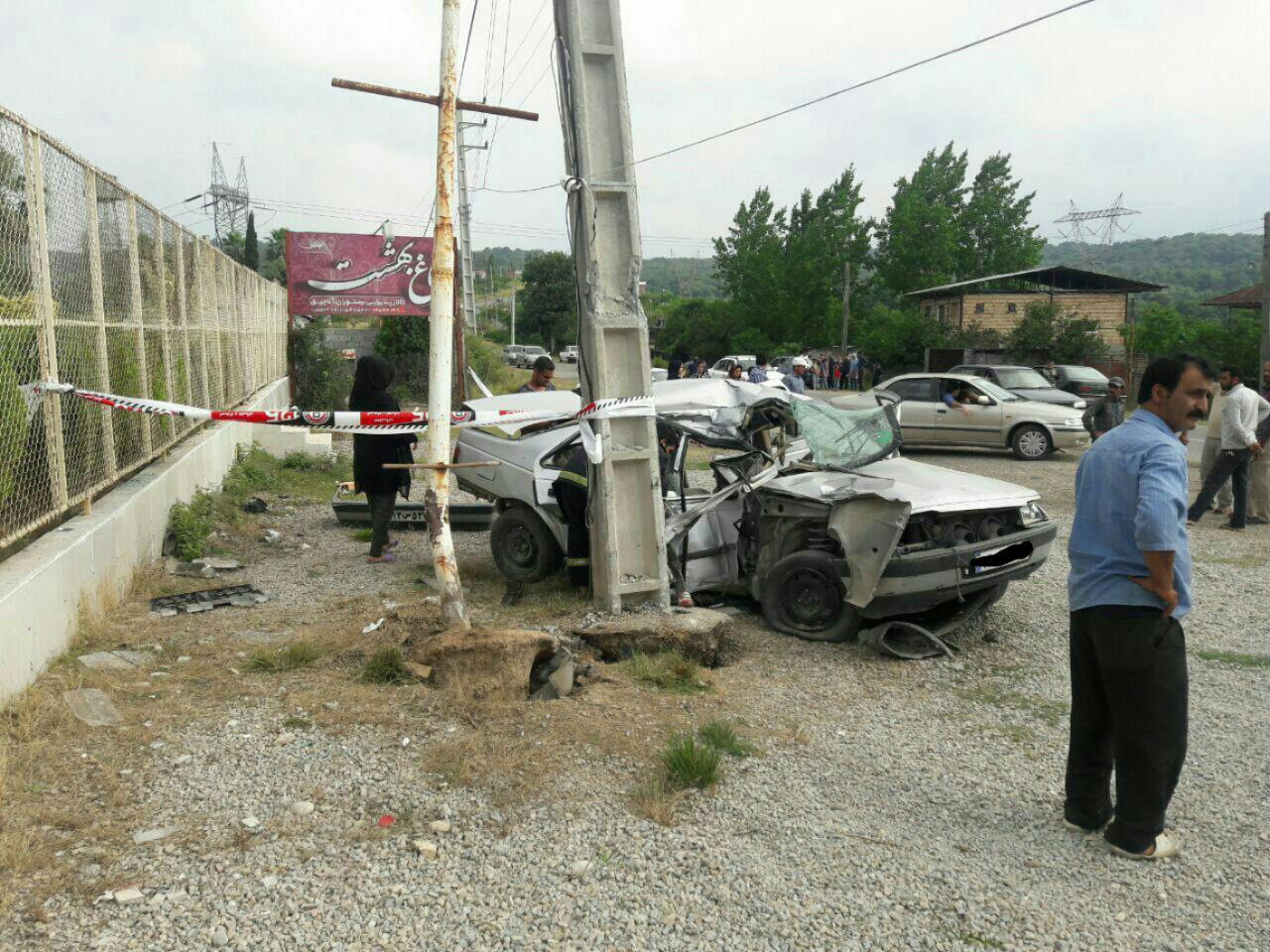 انحراف مرگبار پژو405 در جاده نظامی قائم شهر