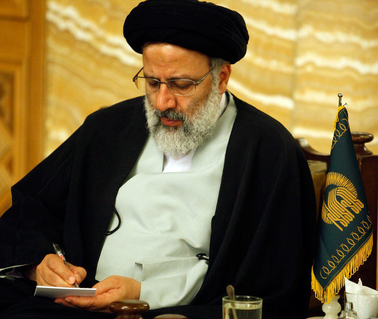 امروز حمایت از آمران به معروف و ناهیان از منکر یک ضرورت است