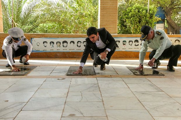 تجدید میثاق با شهدا در جزیره خارگ
