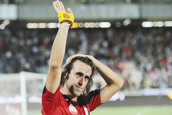 کریمی در مقابل پرسپولیس قرار گرفت