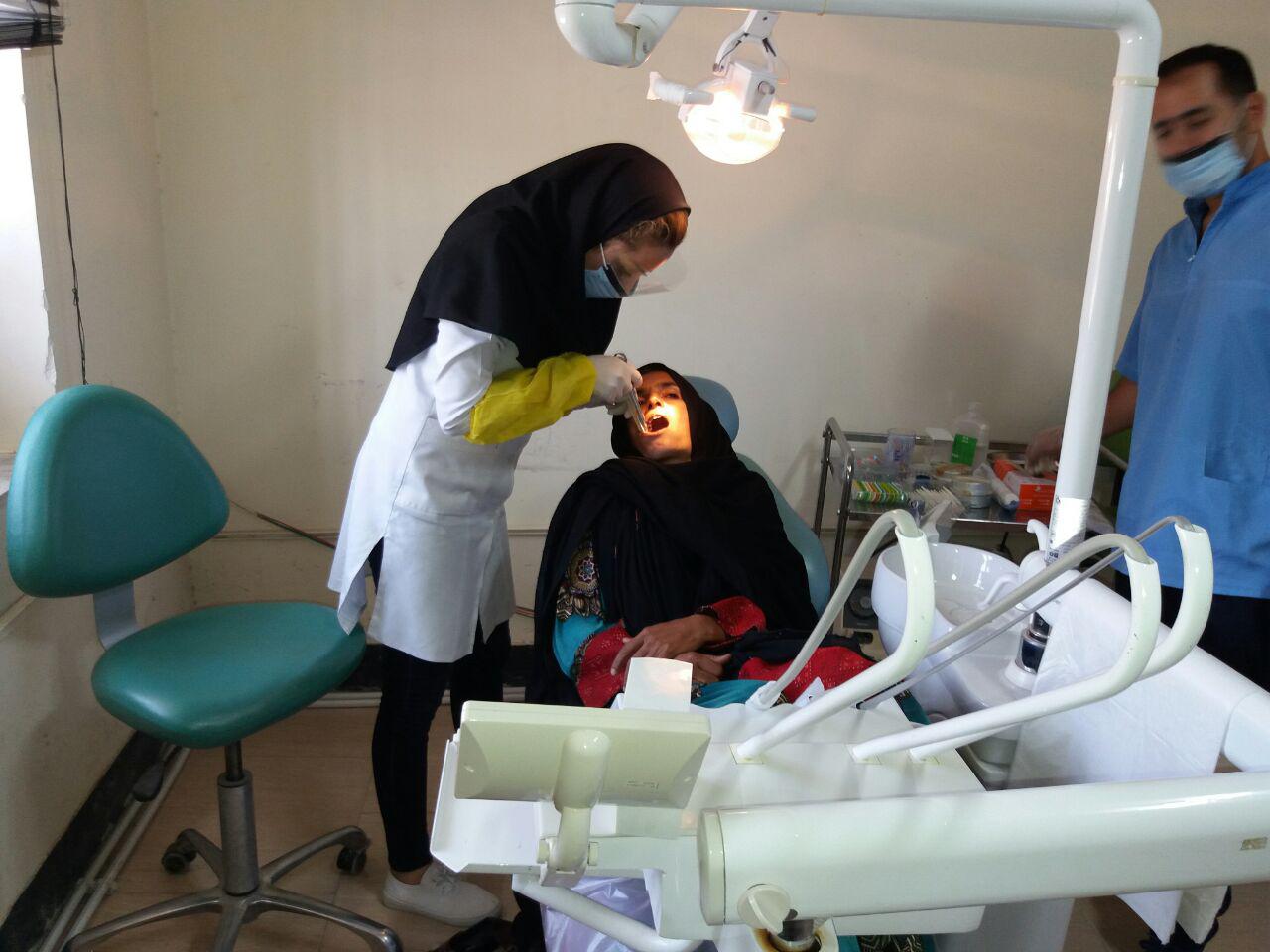 خدمات رایگان چشم پزشکی ودندانپزشکی به 130بیمار ریگانی