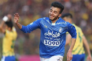 حق دوست در انتظار جواب نفتى ها