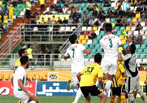 شهرآورد دوستانه فوتبال در اصفهان به نفع ذوب آهن به پایان رسید