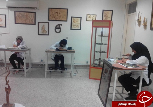 برگزاری نمایشگاه دست سازه های فنی و حرفه ای خواهران