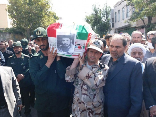 تشییع پیکر مادر دو شهید در میانه