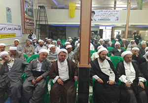 روحانیون در خط مقدم مبارزه با توطئه های دشمنان