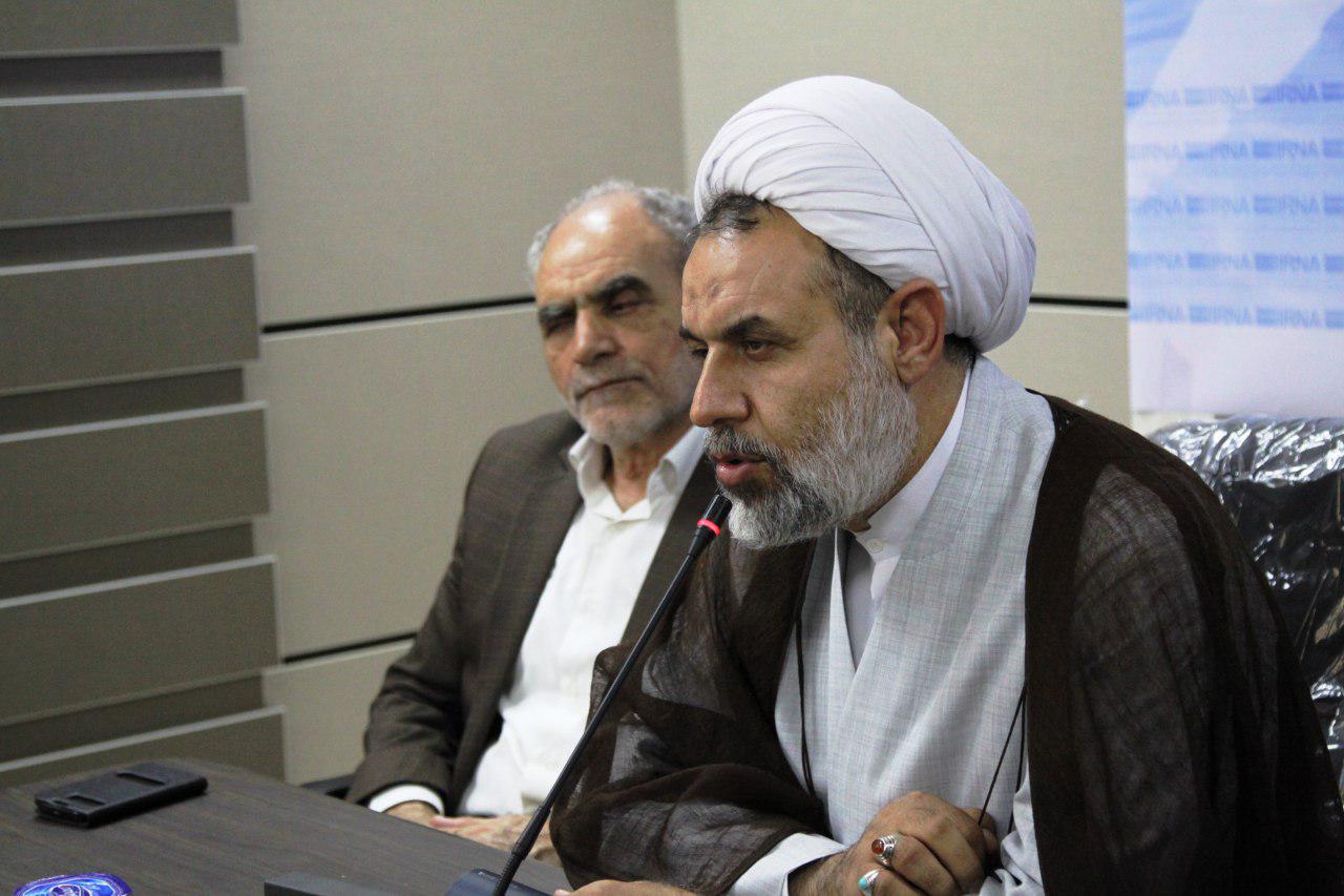 بهره گیری از فرهنگ قرآن و عترت تنها راه مقابله با تهدید فرهنگی