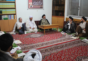 مراسم اربعین حسینی نمادی از همدلی و مشارکت است