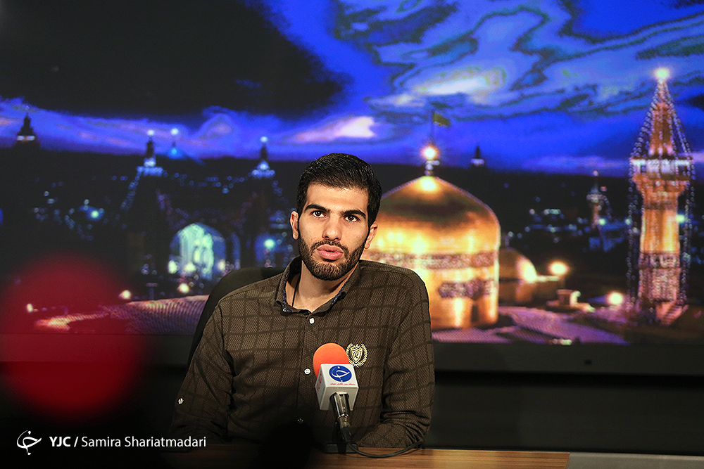 جدیدترین شعرخوانی محمد جواد پرچمی به مناسبت میلاد امام رضا(ع) + فیلم