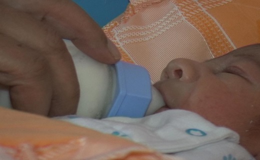 شیر مادر حافظ سلامتی نوزاد