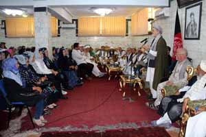 خلیلی حمایت اقوام افغانستان را امید وار کننده و پشتوانه قوی برای روند صلح دانست