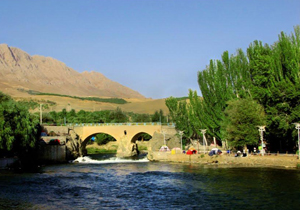 پیش بینی آسمان ابری همراه با وزش باد
