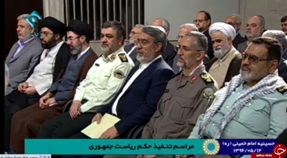 فرزندان رهبرانقلاب در مراسم تنفیذ ریاسن جمهوری دوازدهم+ تصویر