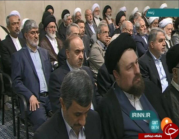 اقدام عجیب احمدی نژاد در مراسم تنفیذ روحانی + تصاویر