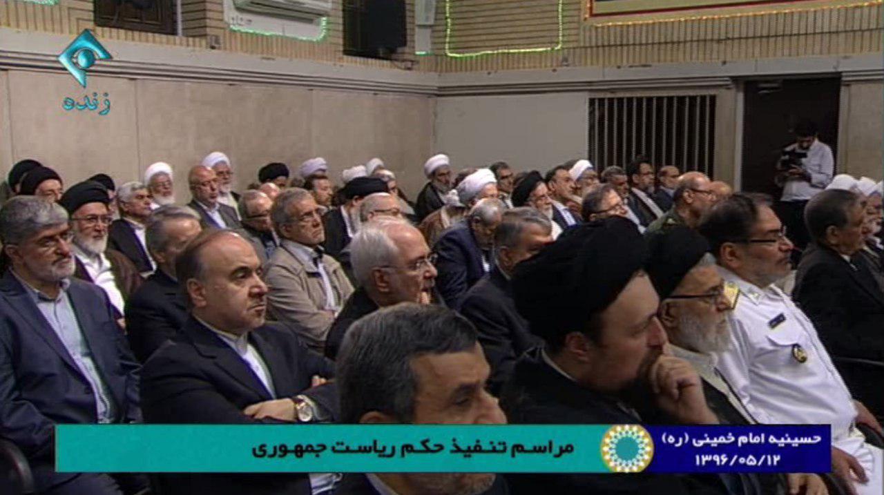 از هم&zwnj;نشینی میهمانان بدون توجه به رنگ سیاسی تا حرف&zwnj;های درگوشی ولایتی و ناطق&zwnj;نوری