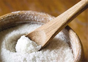 ۱۰ خاصیت شگفت&zwnj;انگیز مصرف &laquo;نمک&raquo; پیش از غذا