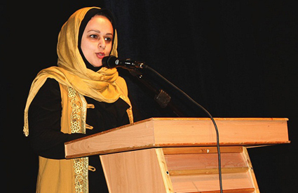 کتاب «مجموعه نامه‌ها» را در دست نگارش دارم