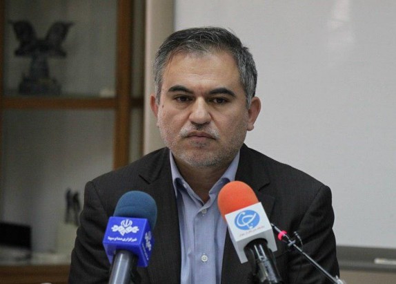 چرخ اقتصاد داروخانه‌ها با فروش محصولات آرایشی بهداشتی می‌چرخد