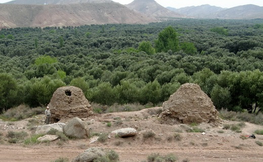 مرمت دو گنبدان در بخش طارم 