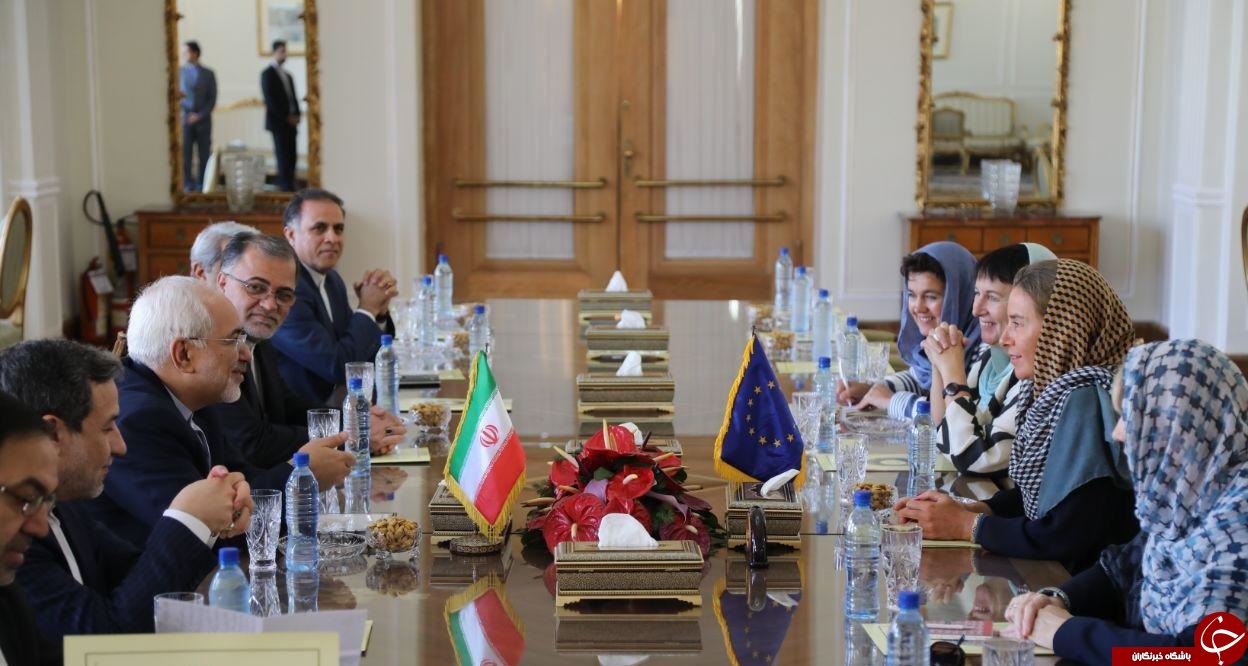 عکسی خاص از مذاکره ظریف و موگرینی در تهران