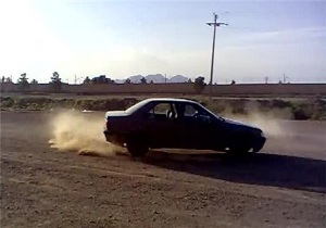 توقف خودرویی که با حرکات نمایشی موجب سلب آسایش شهروندان شد