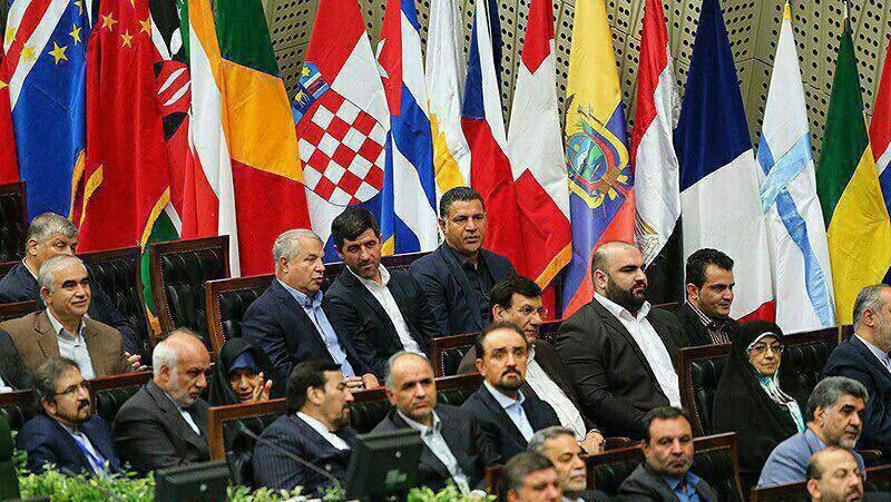 غایبان مراسم تحلیف چه کسانی بودند؟