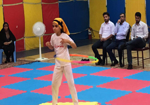 رکوردشکنی حلقه زدن دور کمر