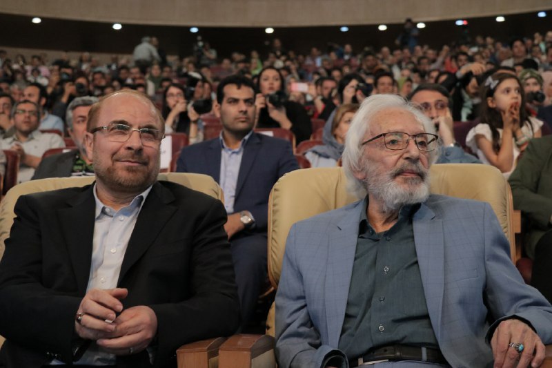 متن و حاشيه اختتاميه ششمين جشنواره فيلم شهر/ از شوخی مجری با شهردار تهران تا تمجيد مهران مديری از فيلمبردار معروف/ معرفی بهترين بازيگران و كارگردانان در بخش های مختلف